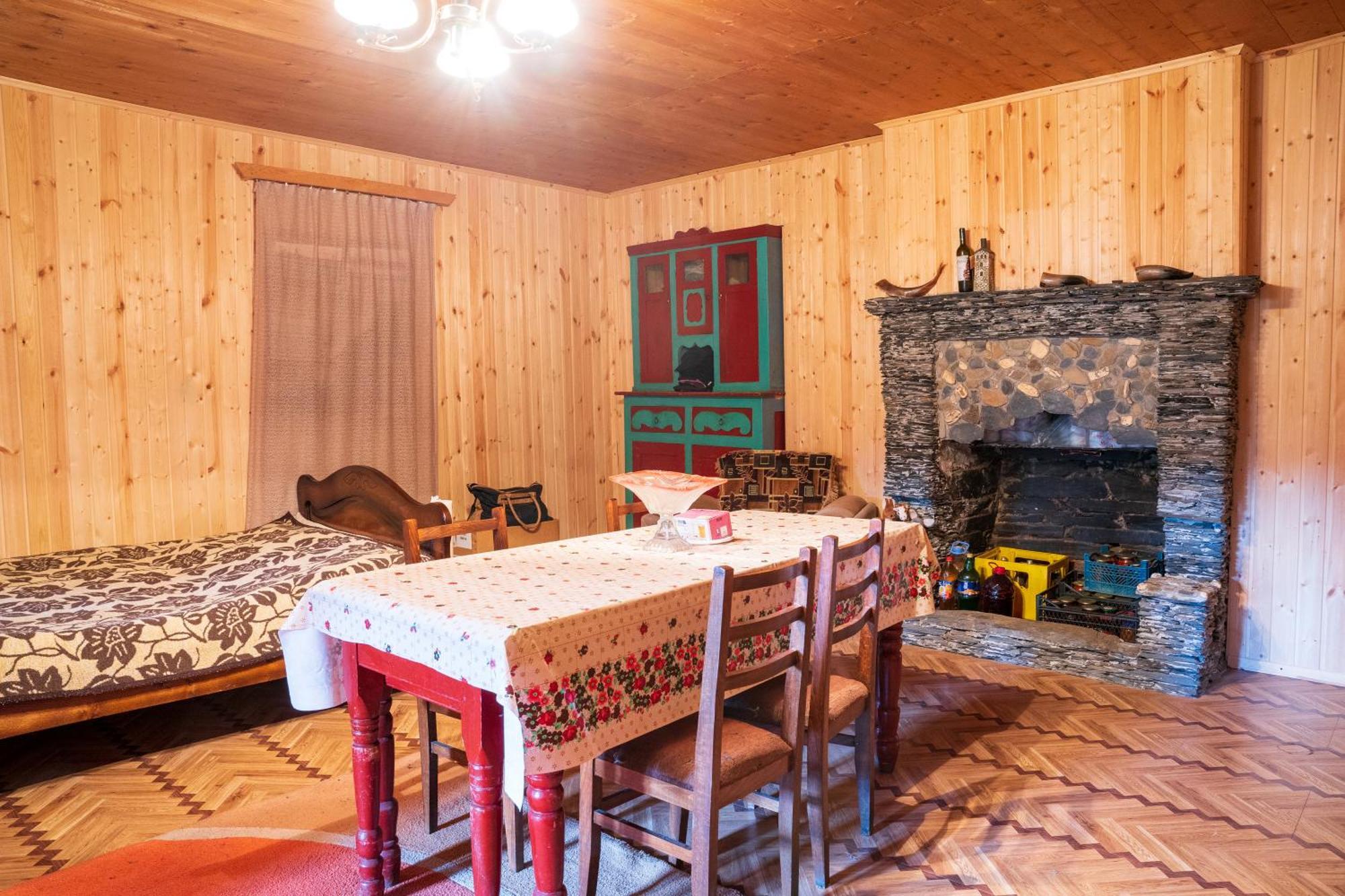 Guesthouse Svani Ushguli Exteriör bild