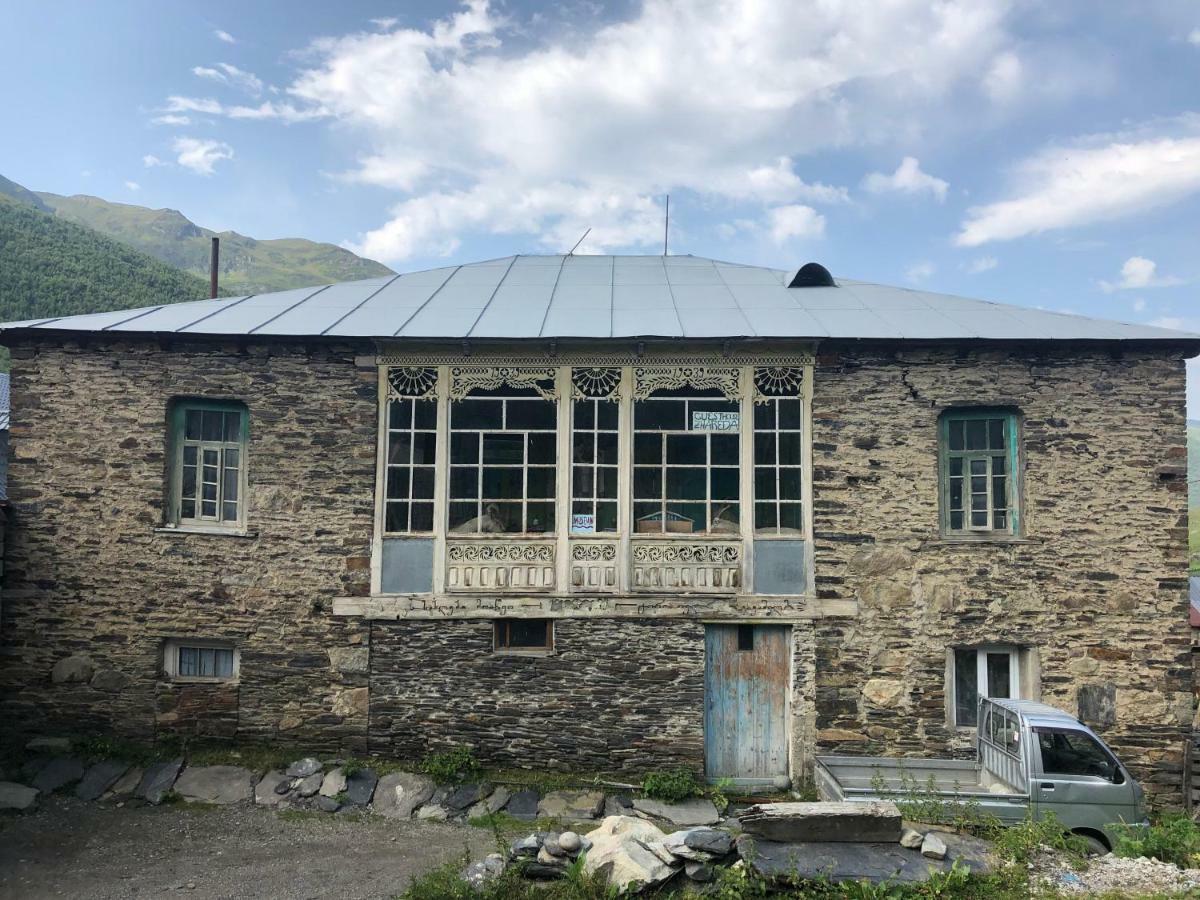 Guesthouse Svani Ushguli Exteriör bild